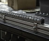 Mini heavy-duty roller tracks