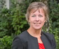 Petra Born, Editor-in-Chief handling