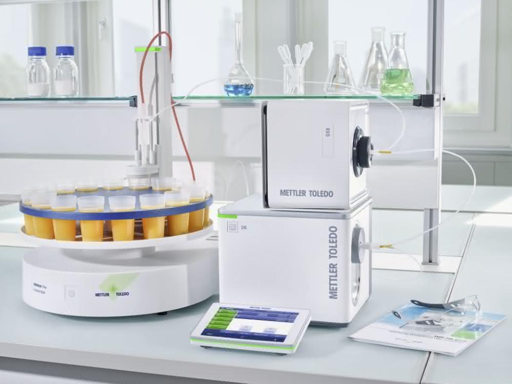 Excellence-Dichtemessgerät D6 und Autosampler von Mettler Toledo