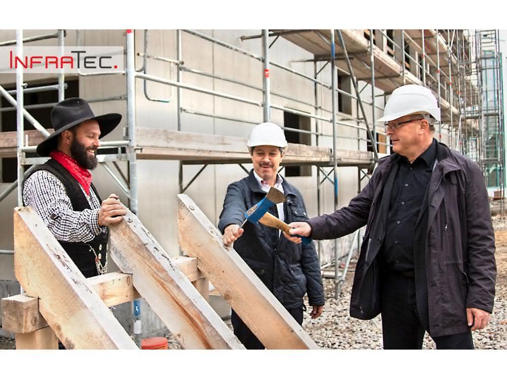 Infratec celebrates topping-out ceremony Infratec celebrates topping-out ceremony