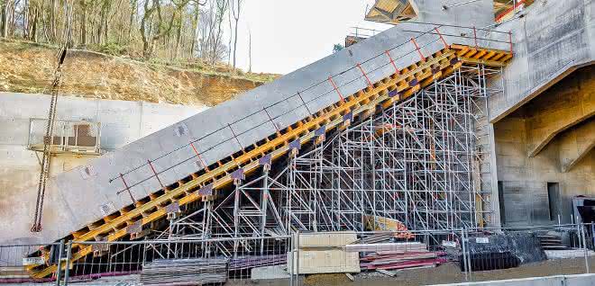 Allround Traggerüst TG 60 von Layher Allround Traggerüst TG 60 von Layher