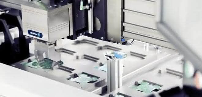 Smart universal gripper