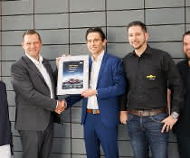Bau-Lkw: Opel zertifiziert Humbaur als Umbaupartner Nach einer gründlichen Überprüfung hat die Opel Automobile GmbH Humbaur als offiziellen Umbaupartner für Nutzfahrzeugaufbauten des Opel Movano (X62) zertifiziert.