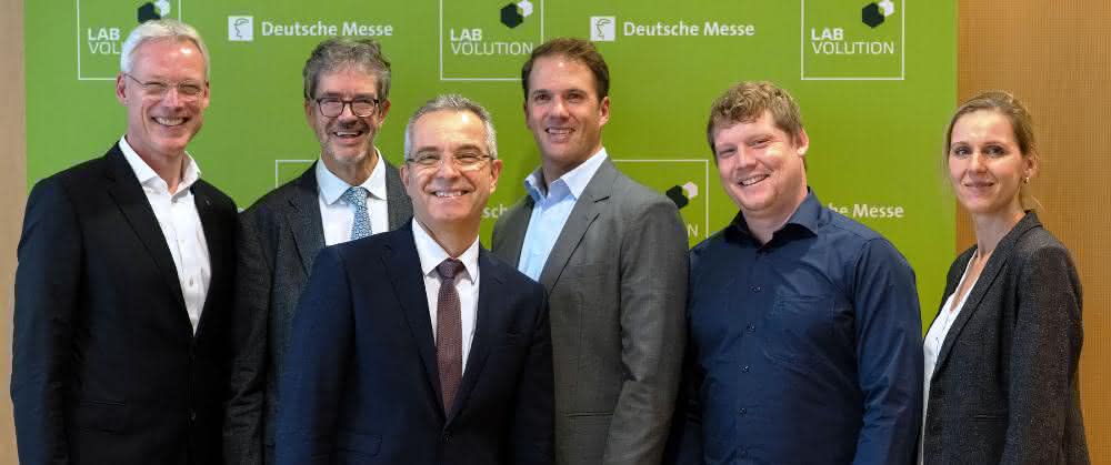 Sprecher bei der Fachpressekonferenz im November 2018 zur "Labvolution 2019" Sprecher bei der Fachpressekonferenz im November 2018 zur "Labvolution 2019"