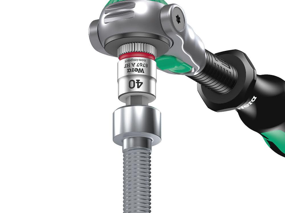 Screwdriving tools with holding function