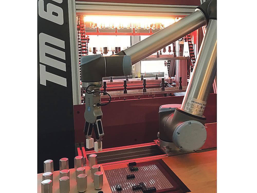 Blasting system without compressed air