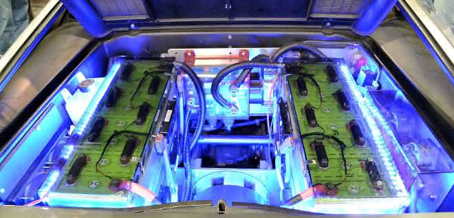 Automobiltechnologien und -komponenten: Infineon stärkt Zusammenarbeit mit Denso