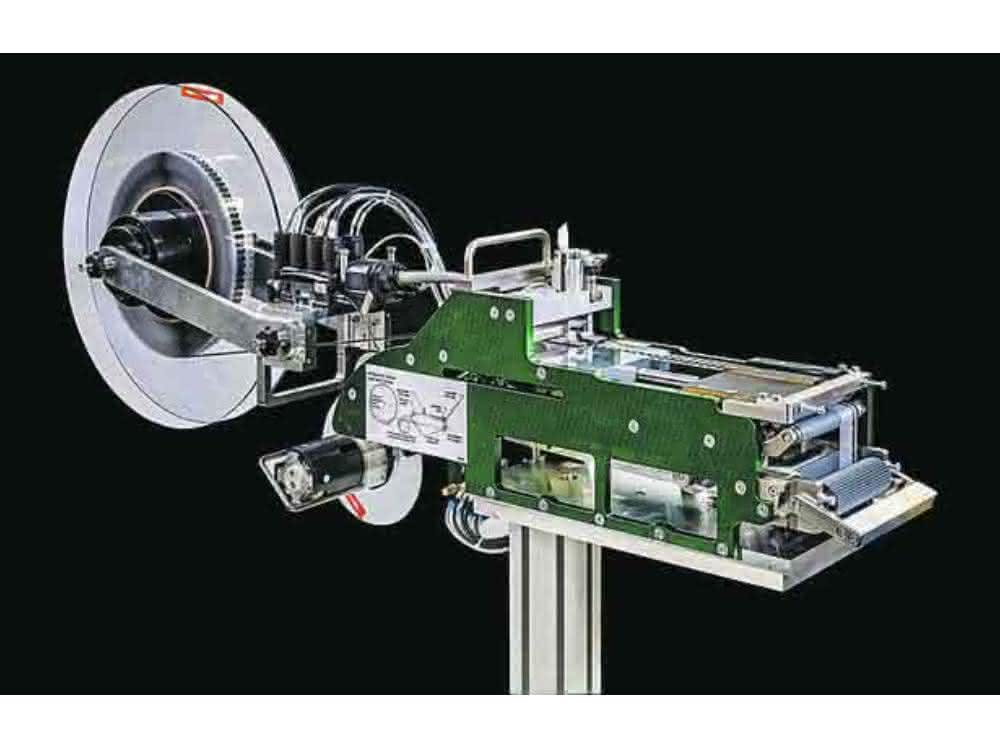 Tape roll feed