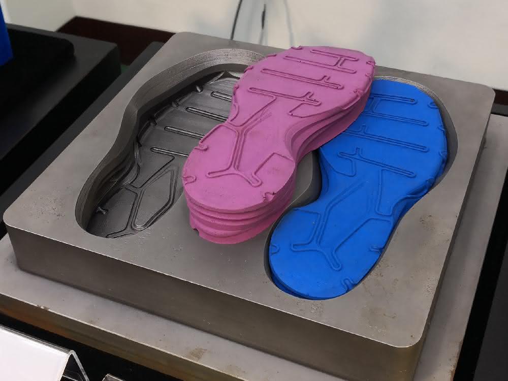 Mold making is also a promising market for additive manufacturing. Depending on the application, the technology is a cost-effective and fast alternative. The picture shows a "printed" mold for the soles of sneakers.
