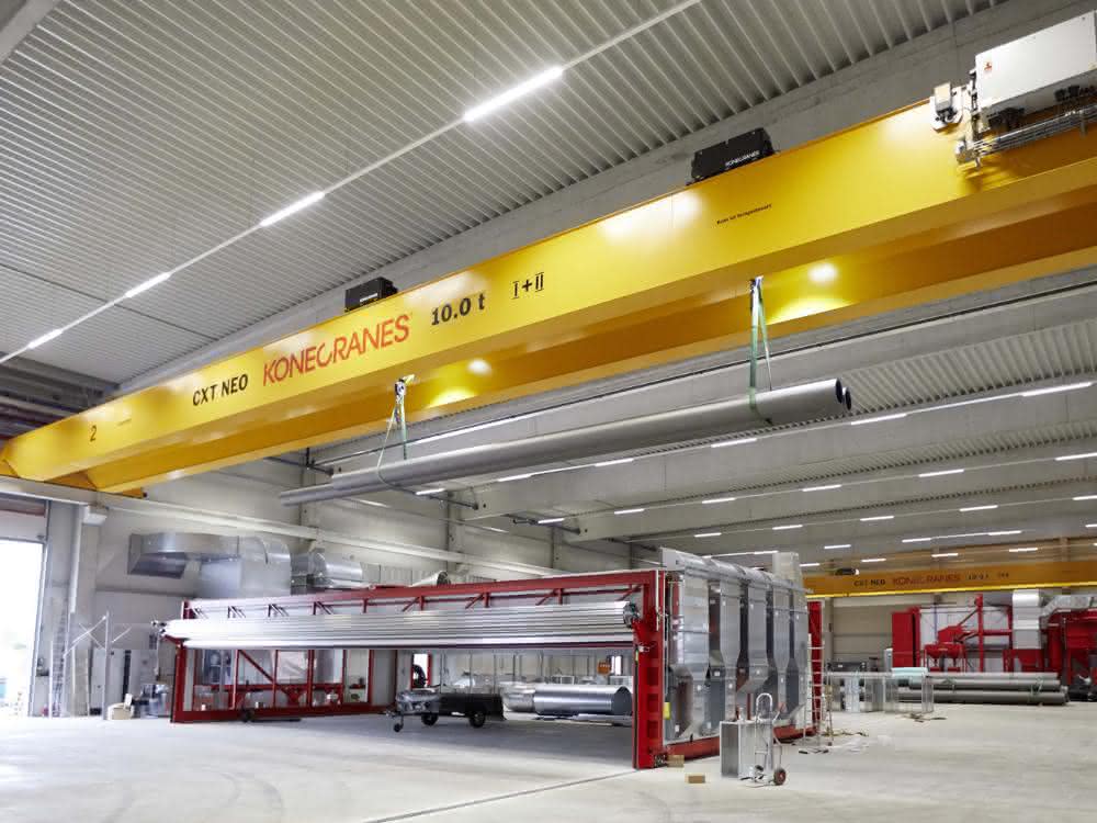 Double-girder overhead cranes for new logistics center