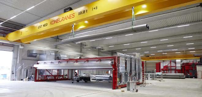 Double-girder overhead cranes for new logistics center
