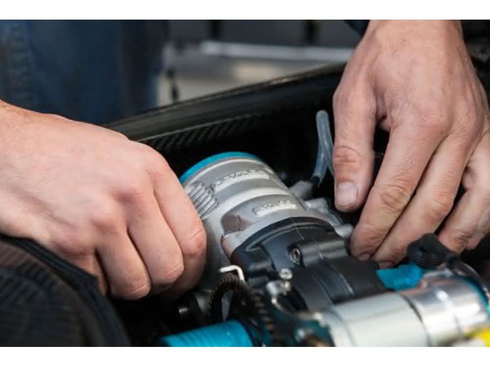Produkte für Luftverteidigung, kommerzielle Luftfahrt und Freizeitluftfahrt Produkte für Luftverteidigung, kommerzielle Luftfahrt und Freizeitluftfahrt