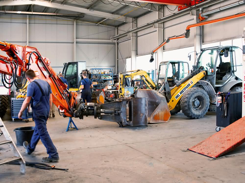 HKL bietet Equipment für das Arbeiten auf Baustellen im Winter