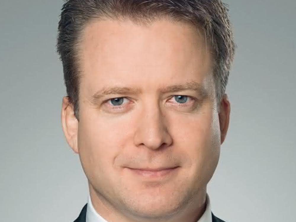 Dr. Lars Brzoska