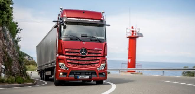 Was der neue Actros kann: Die digitale Wundertüte Was der neue Actros kann: Die digitale Wundertüte