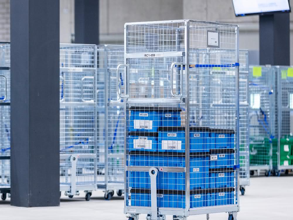 Roll container: All-rounder on castors