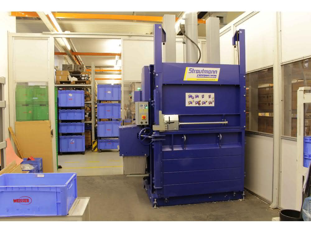 AutoLoadBaler im Lager AutoLoadBaler im Lager