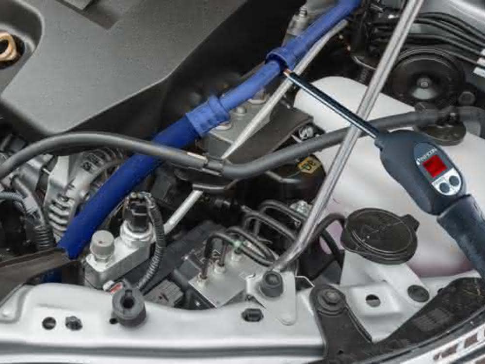 Leak test methods