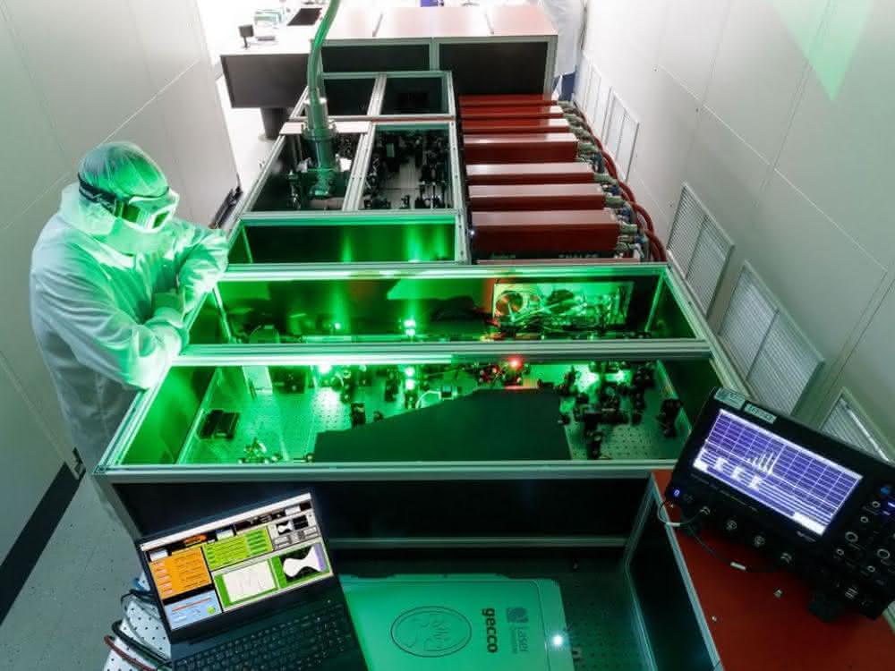 Im Laserlabor JuSPARC: Die Forscher hoffen auf wichtige Erkenntnisse für neue Materialien. Im Laserlabor JuSPARC: Die Forscher hoffen auf wichtige Erkenntnisse für neue Materialien.