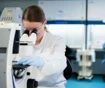 Sartorius Stedim Biooutsource’s testing services are fully customizable for clients to ensure their innovator drugs are tested based on the right regulatory requirements. Woman in a laboratory