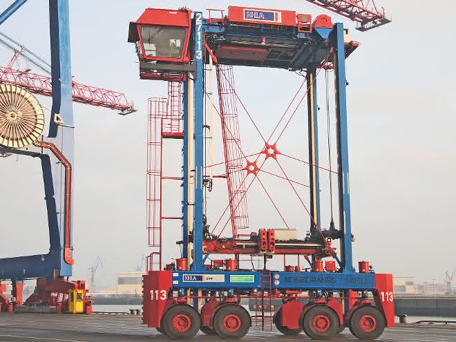Port of Hamburg: Hybrid van carrier put into operation