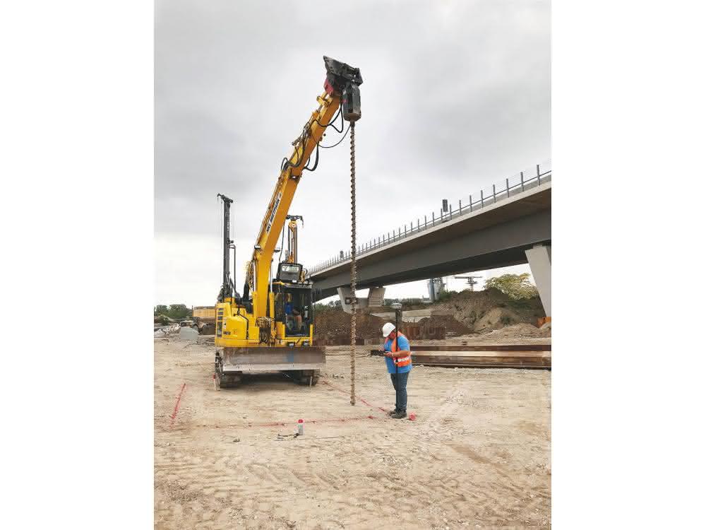 Komatsu PC138 Raupenbagger