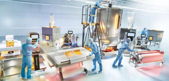 Damit Zellen bei der Herstellung von pharmazeutischen Wirkstoffen optimal wachsen können, werden die Zellen in einem Bioreaktor unter kontrollierten Bedingungen kultiviert. Innovative Technologien für die Herstellung von Biopharmazeutika hat die Sparte Bioprocess Solutions von Sartorius zu bieten.