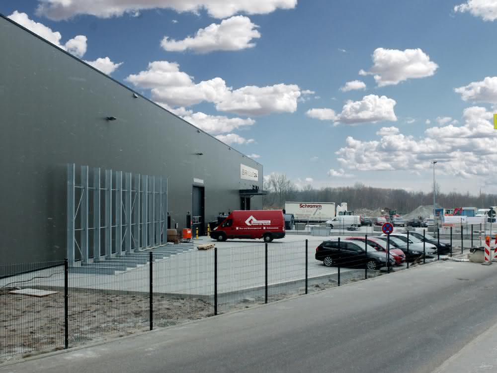 Site opening: Brille24 opens new speed logistics center in Leipzig