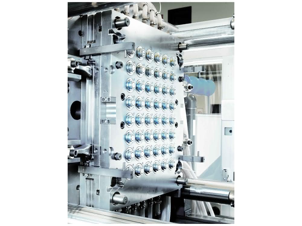 Injection mold