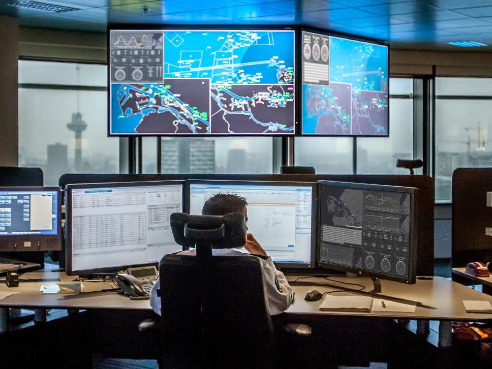 IoT in logistics: Port of Rotterdam Authority launches Internet of Things platform