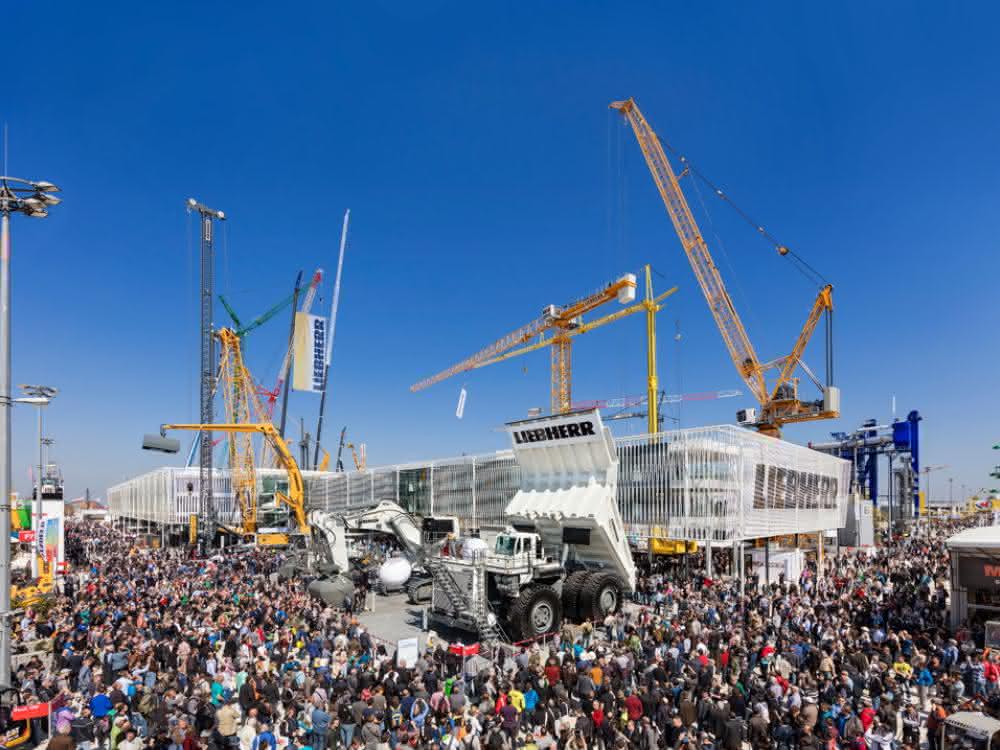 Stand der Firmengruppe Liebherr auf der Bauma 2016
