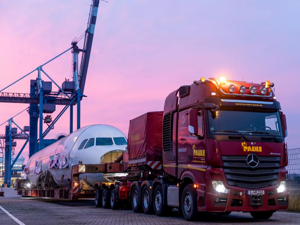 Mercedes-Benz Actros SLT als Zugmaschine