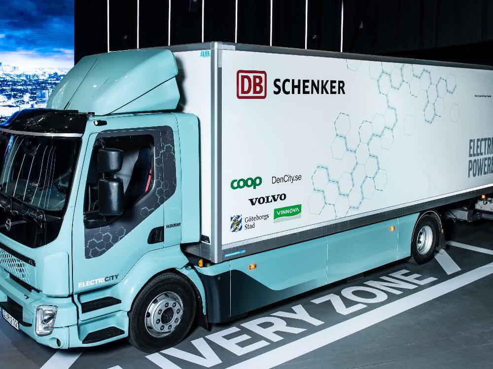 A Volvo FL Electric for DB Schenker Sweden
