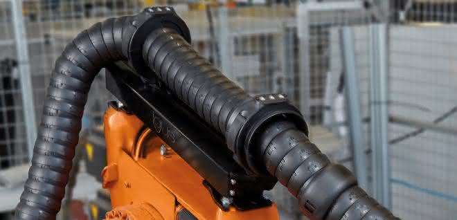 Igus retraction system