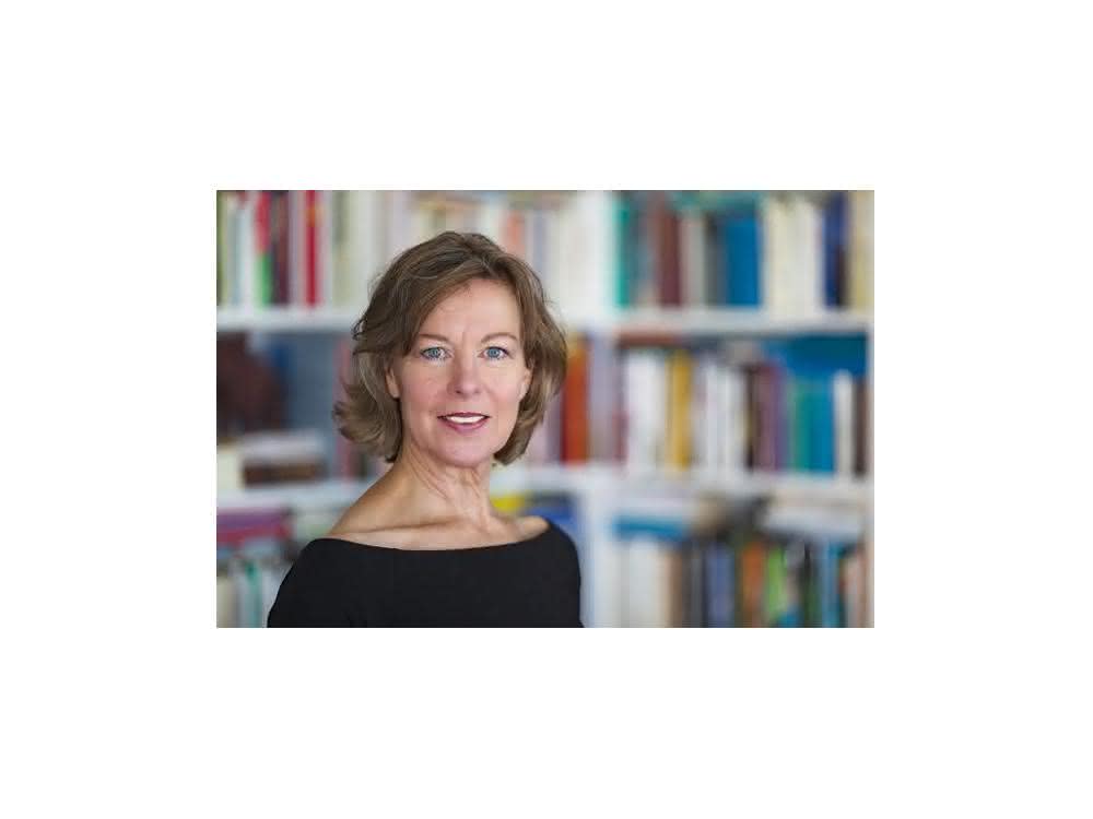 Dipl.-Ing. Petra Born, Editor-in-Chief Dipl.-Ing. Petra Born, Editor-in-Chief