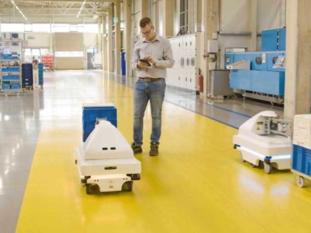 Autonomous transport robots: Less walking - more time for innovation