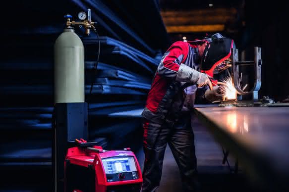 Manual welding Manual welding