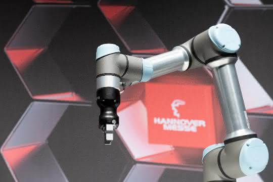 Auftakt zur Hannover Messe: UR mit e-Series in Hannover