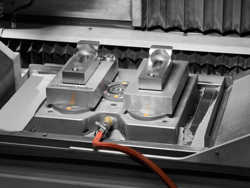 Reduce set-up times: Voltage for hybrid production