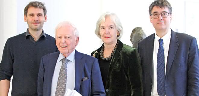 Sprachen in Heidelberg über neuartige Infektionserreger als Krebsrisikofaktoren ... Gruppenbild DKFZ WissenschaflterInnen