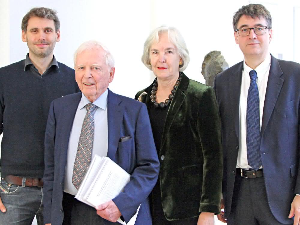 Sprachen in Heidelberg über neuartige Infektionserreger als Krebsrisikofaktoren ... Gruppenbild DKFZ WissenschaflterInnen