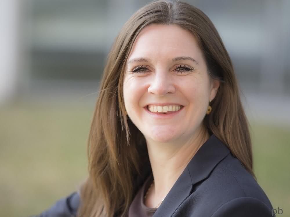 Opinion: People in Stuttgart and Hanover