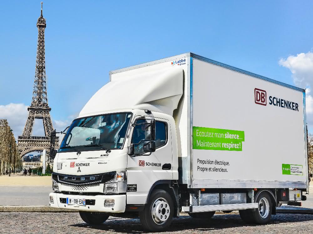 DB Schenker und FUSO kooperieren: Emissionsfrei durch die Innenstädte