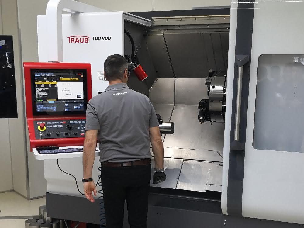 universal lathe Traub TNA400