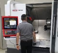 universelle Drehmaschine Traub  TNA400