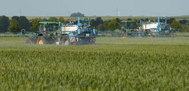Appell an EFSA und Europäische Kommission: Wissenschaftler fordern Überarbeitung des Zulassungsverfahrens für Pestizide Appell an EFSA und Europäische Kommission: Wissenschaftler fordern Überarbeitung des Zulassungsverfahrens für Pestizide