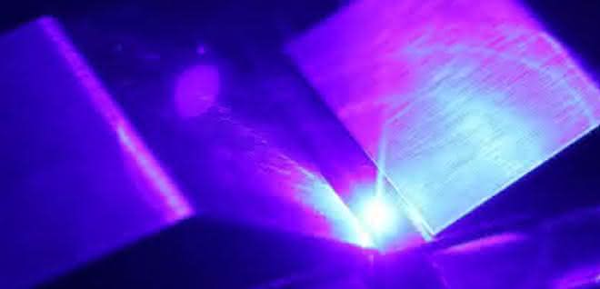 Blue cw diode laser with up to 1 kW output power