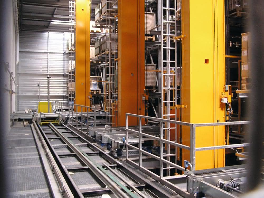 Material flow computer: Optimize material flow smartly, reduce throughput times