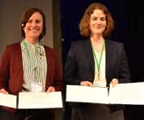Die beiden Preisträgerinnen der Bayer Pharmaceuticals Promotionspreise: Katharina Braunger (links) und Katharina Imkeller (rechts). Die beiden Preisträgerinnen der Bayer Pharmaceuticals Promotionspreise: Katharina Braunger (links) und Katharina Imkeller (rechts).
