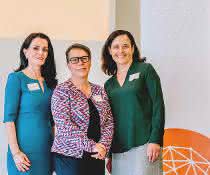 Denise Manahan-Vaughan, Gründerin von Neuronexxt, zusammen mit RUB-Kanzlerin Christina Reinhardt und SFB-Koordinatorin Sabine Dannenberg bei der Auftaktveranstaltung (von links)